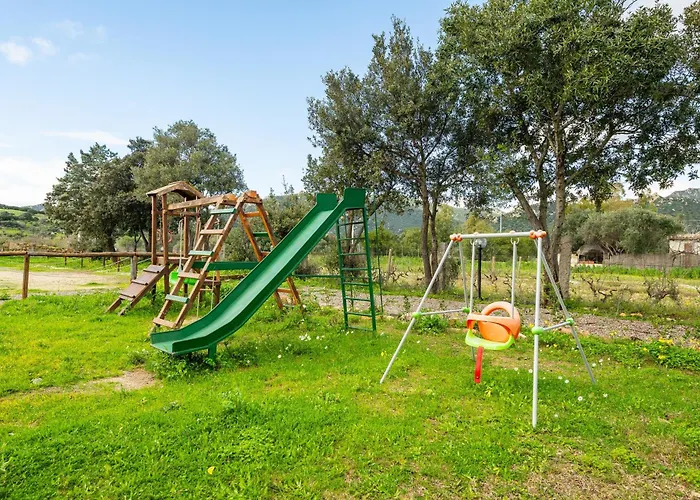 Mia Πανσιόν 3*